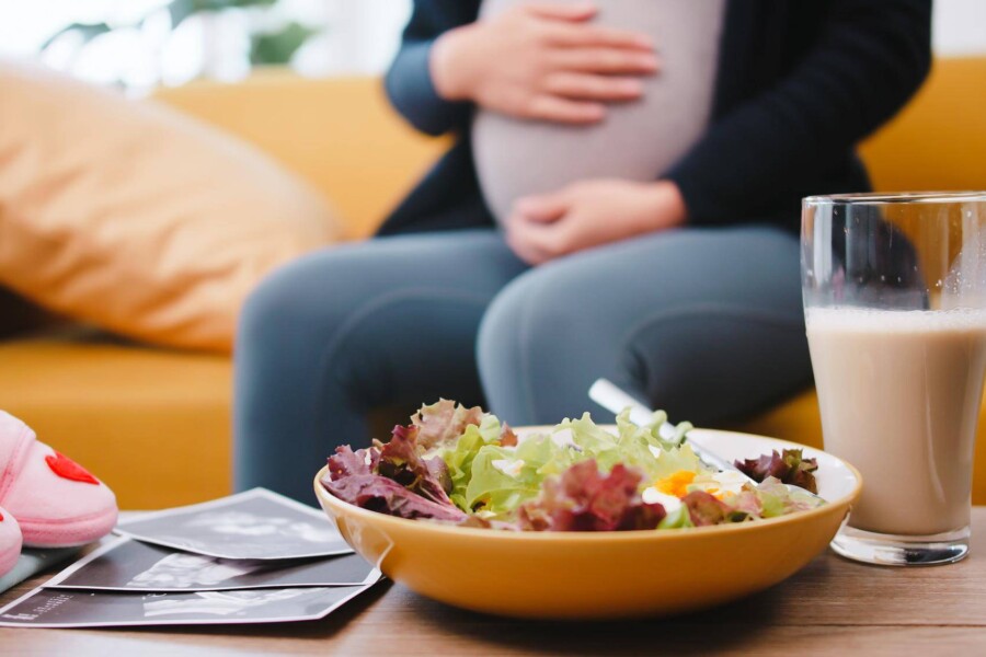 Dieta w ciąży czego nie wolno jeść by zadbać o zdrowie dziecka