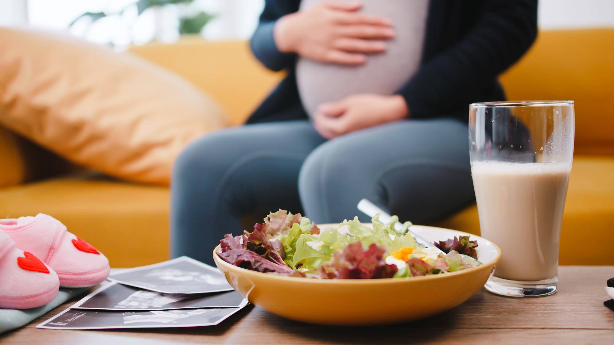 Dieta w ciąży czego nie wolno jeść by zadbać o zdrowie dziecka